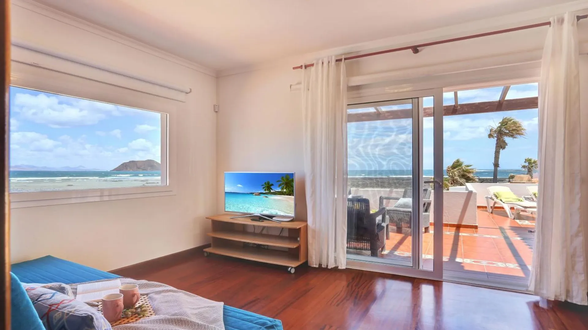קורלחו Villa El Castillito Beachfront Villa