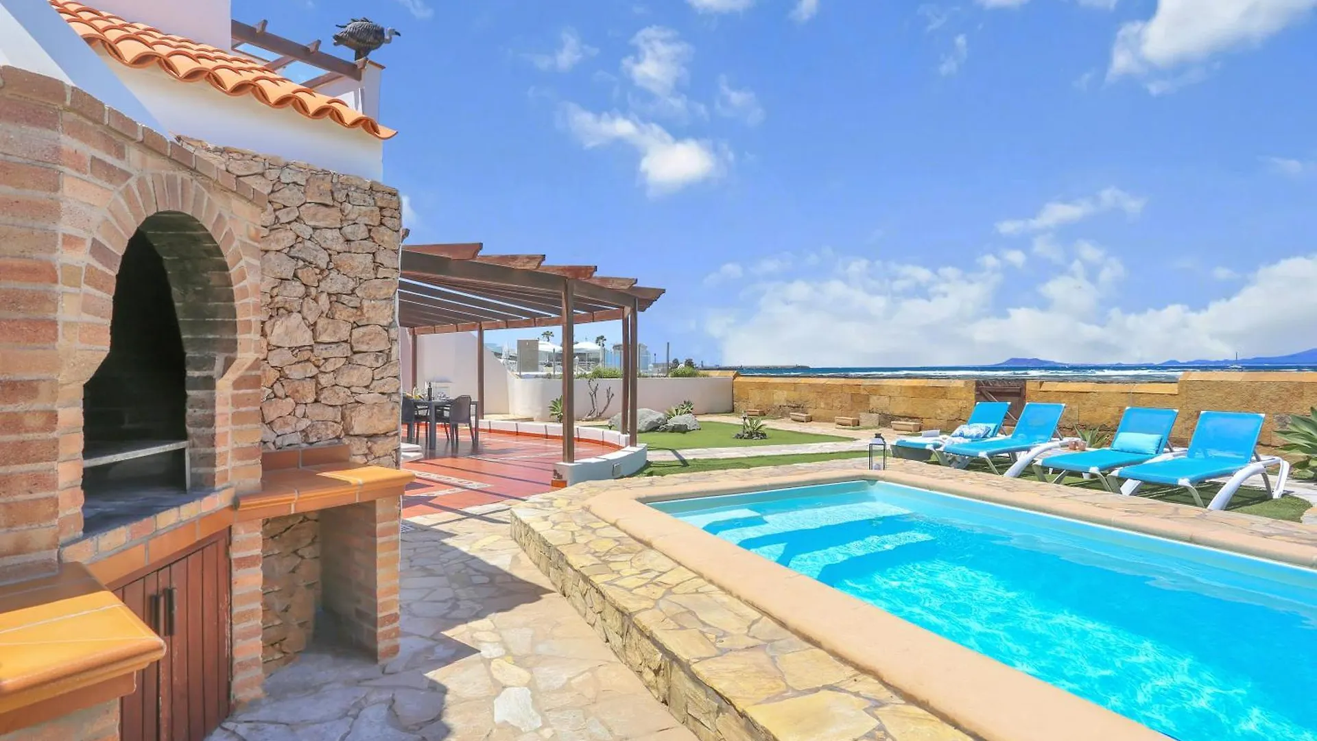Villa El Castillito Beachfront Villa Corralejo 0*,  Spain