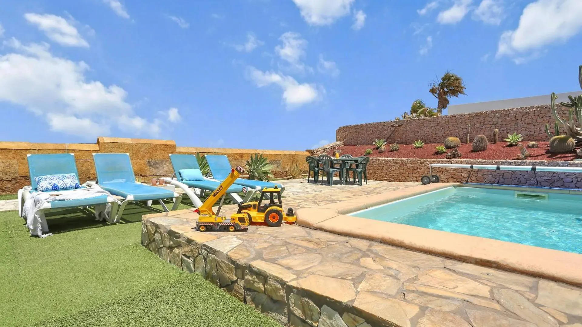Villa El Castillito Beachfront Villa Corralejo Holiday home