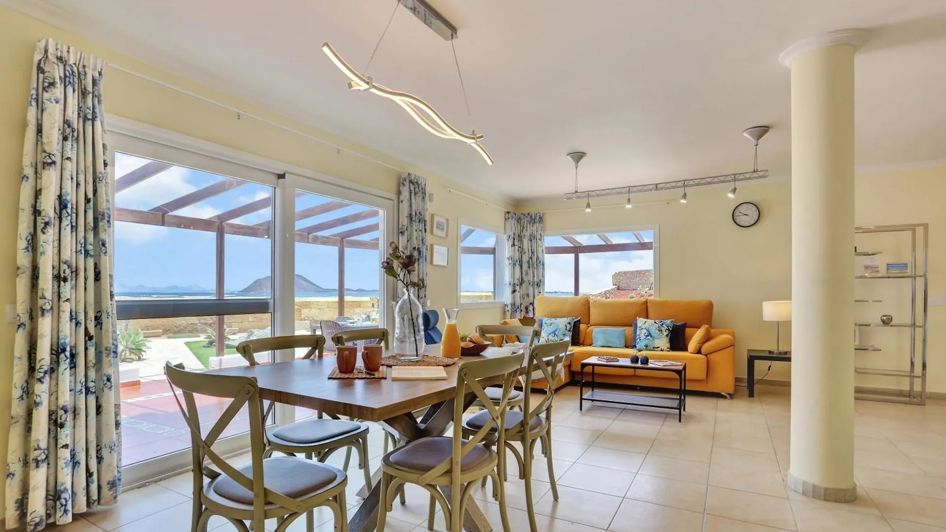 Villa El Castillito Beachfront Villa Corralejo 0*,  Spain