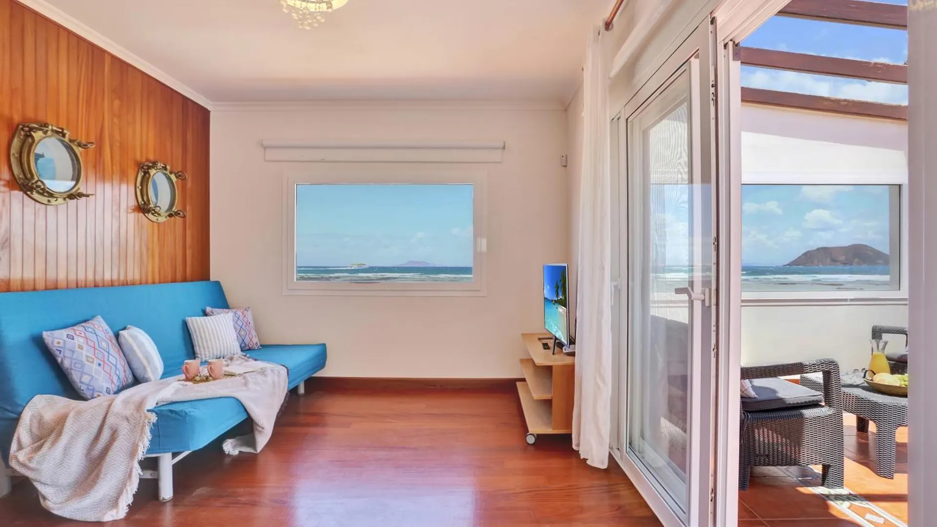 Villa El Castillito Beachfront Villa Corralejo